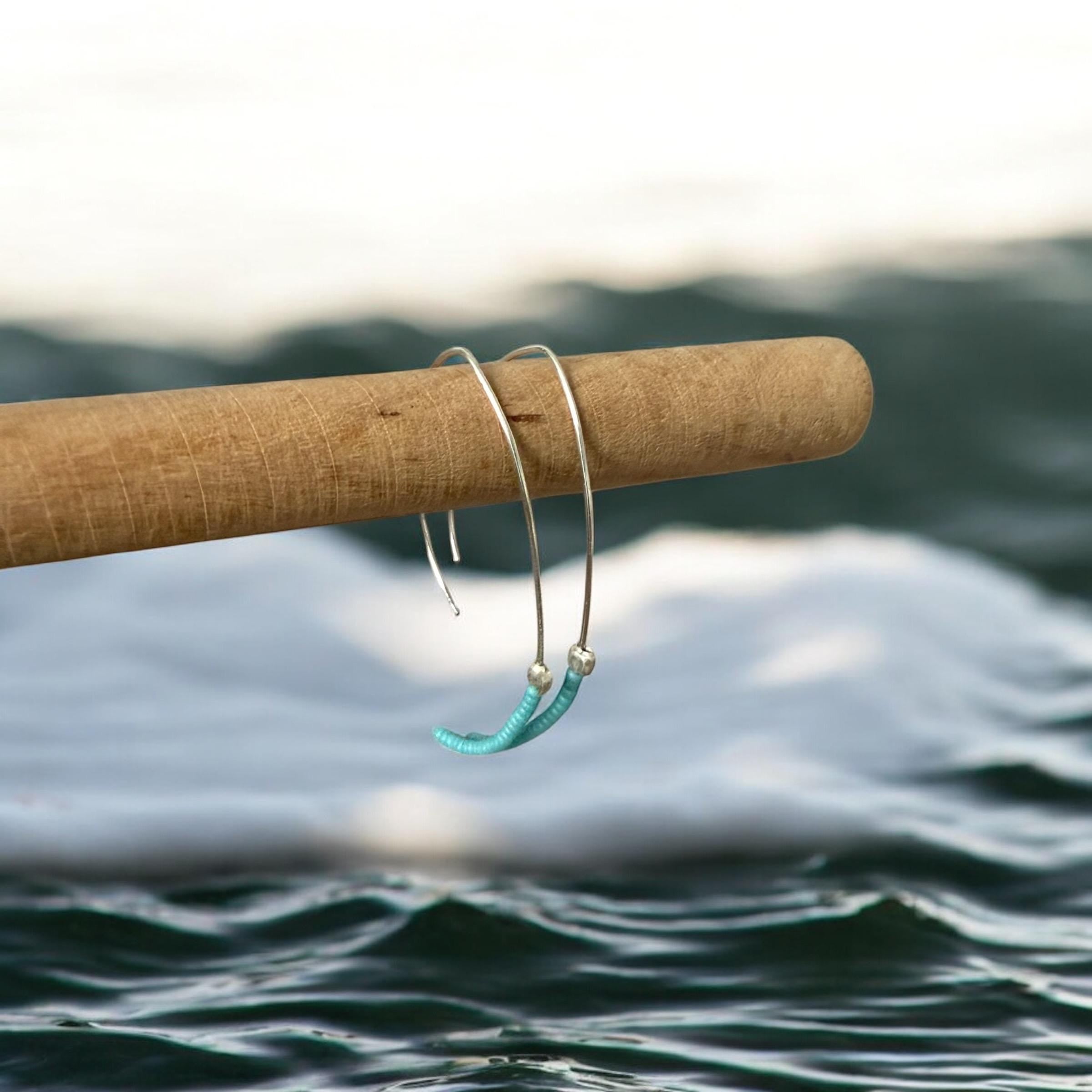 Sea Arc Earrings – Aqua Curve + Silver Drop