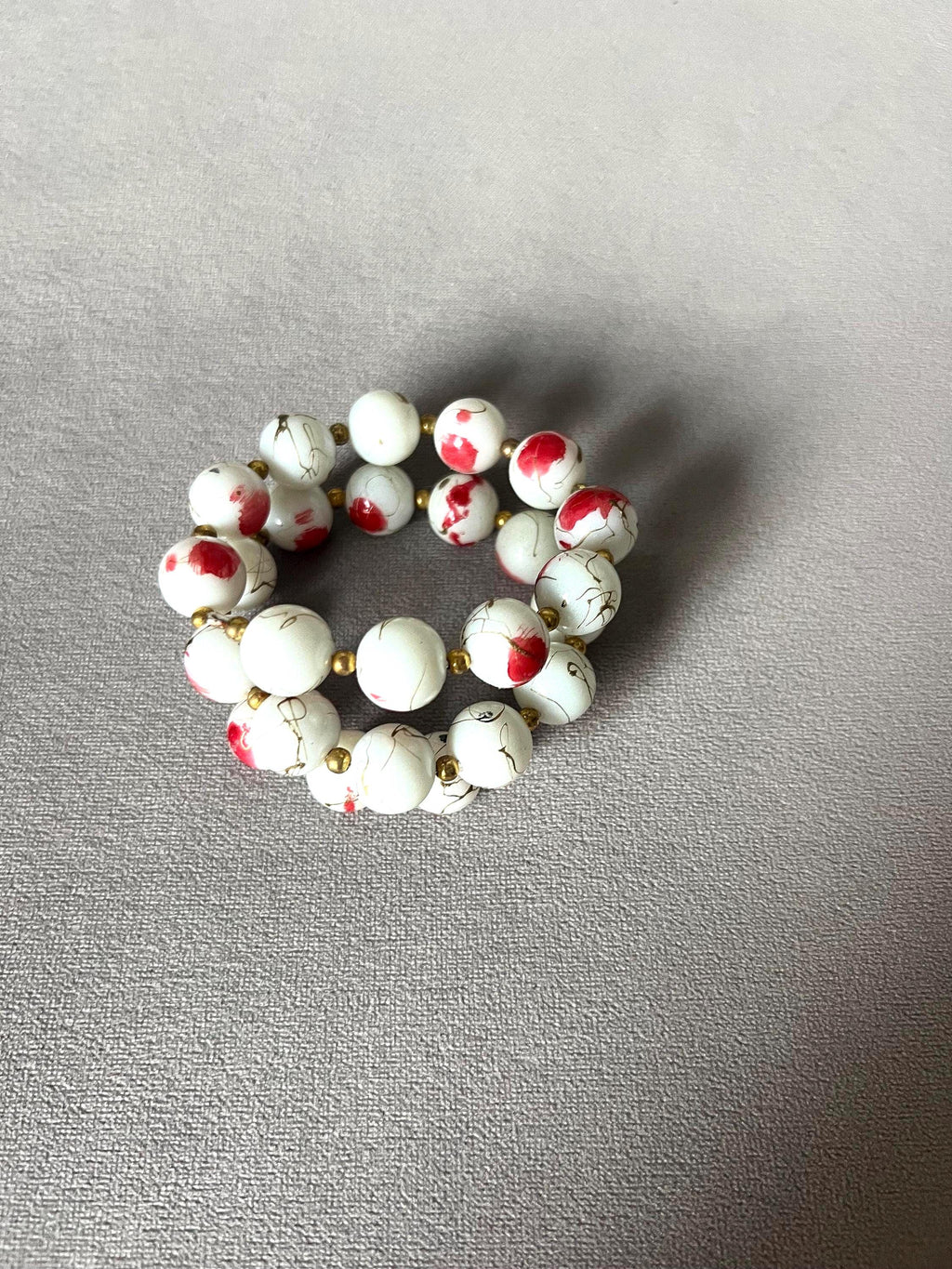 Bold Red & White Marbled Bead Stretch Bracelet with Gold Accents