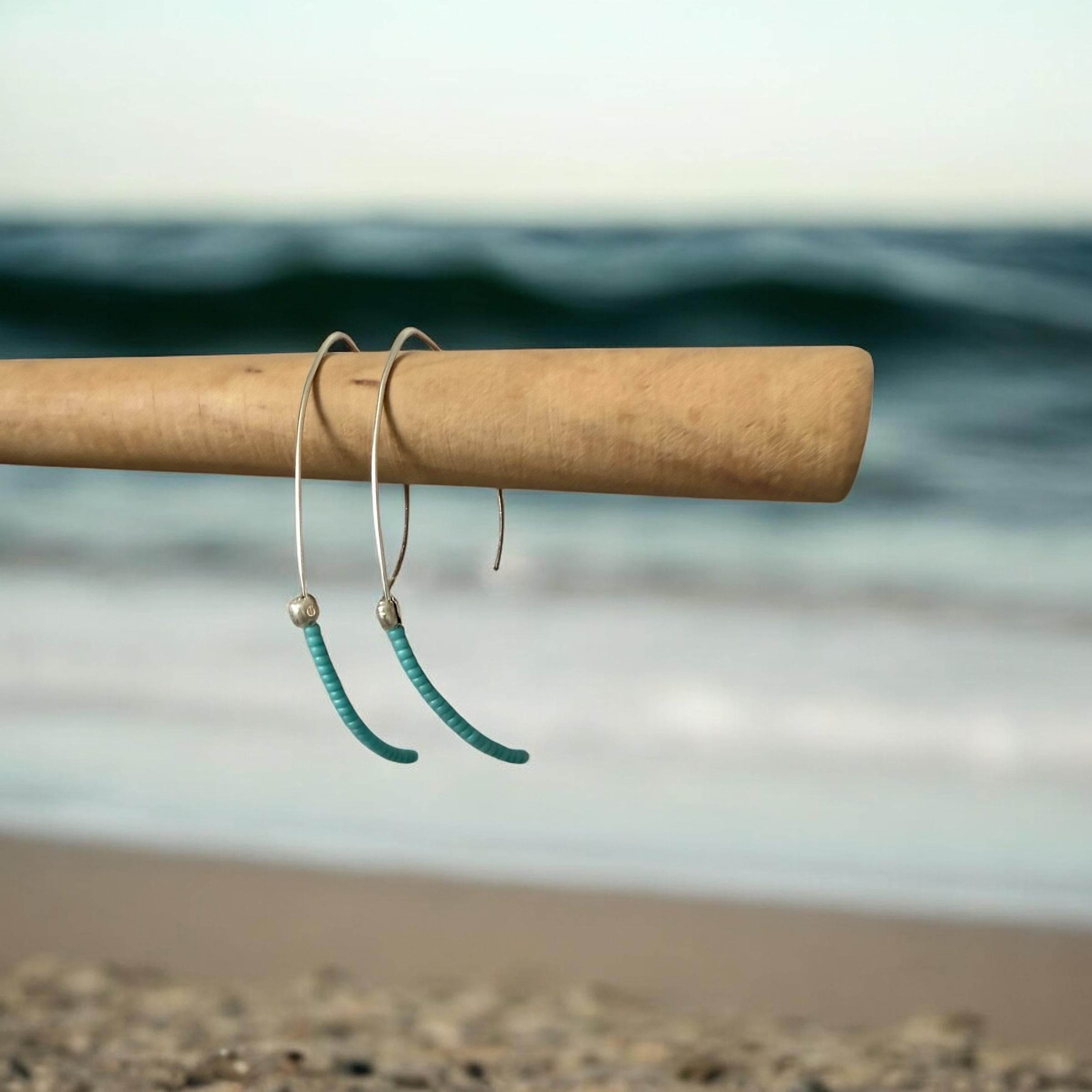 Sea Arc Earrings – Aqua Curve + Silver Drop