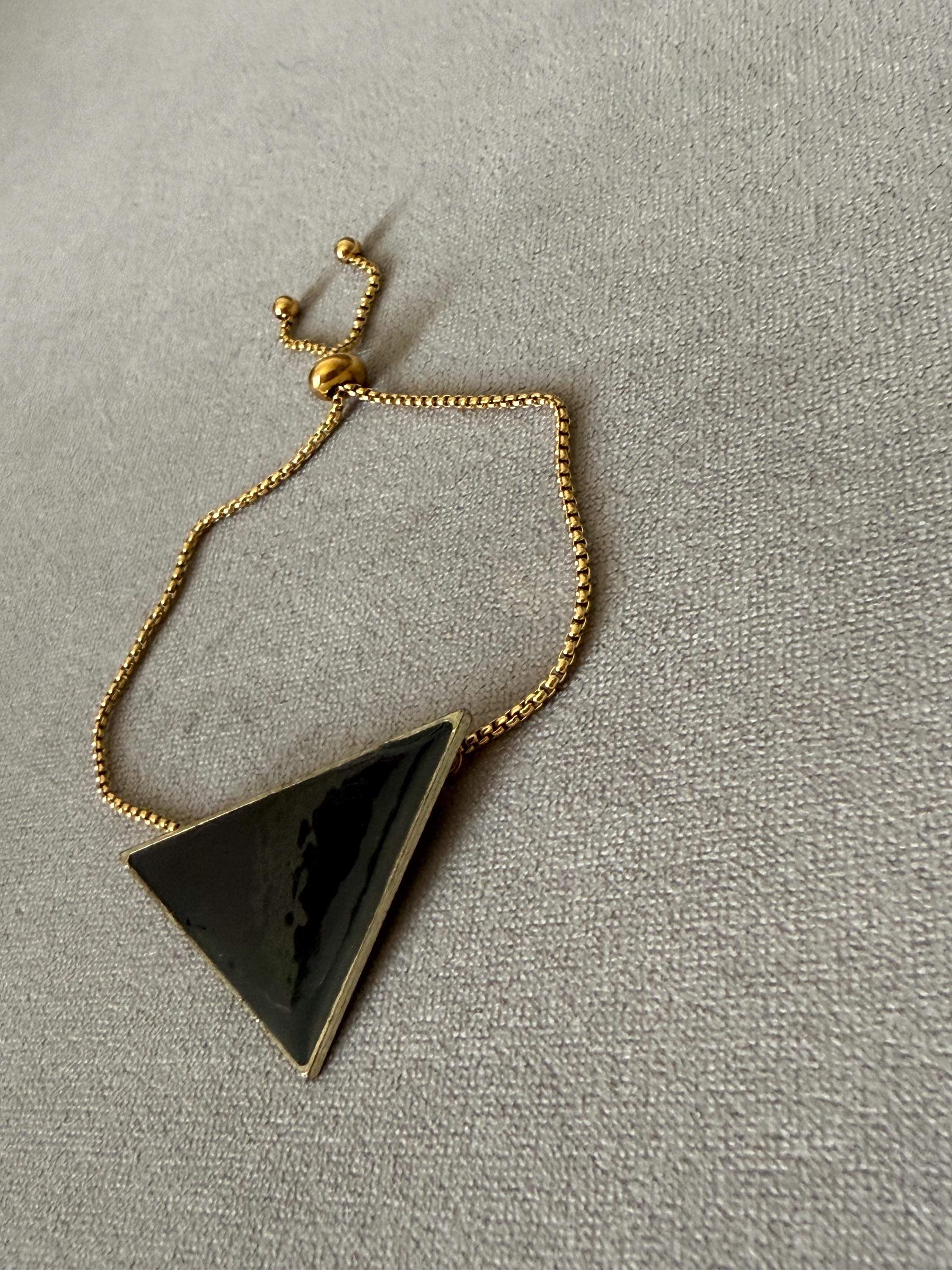 Obsidian Apex Bracelet – Noir Geometry Collection