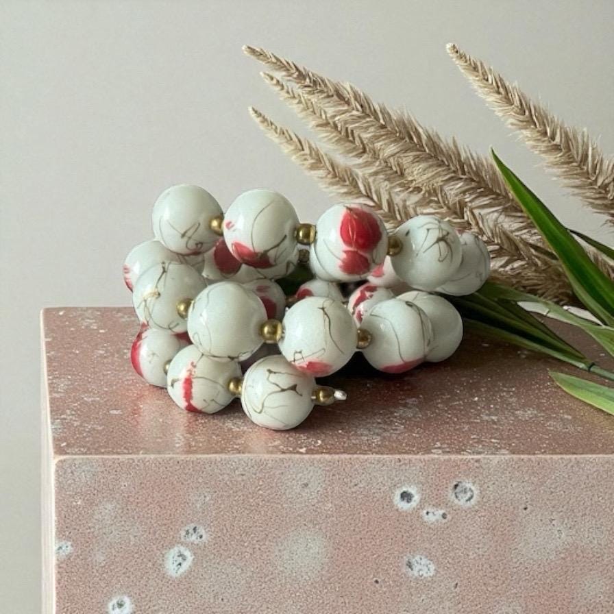 Bold Red & White Marbled Bead Stretch Bracelet with Gold Accents