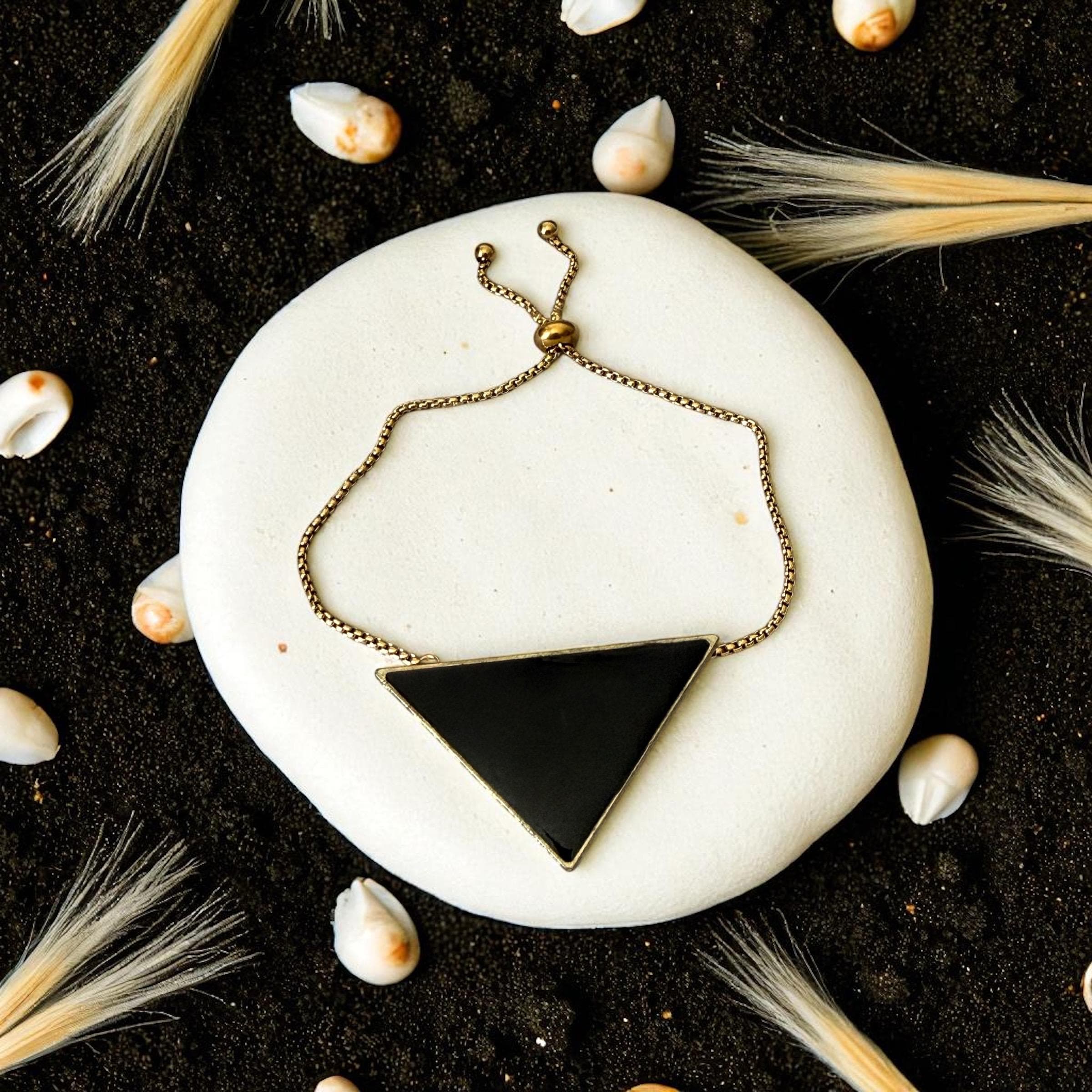 Obsidian Apex Bracelet – Noir Geometry Collection