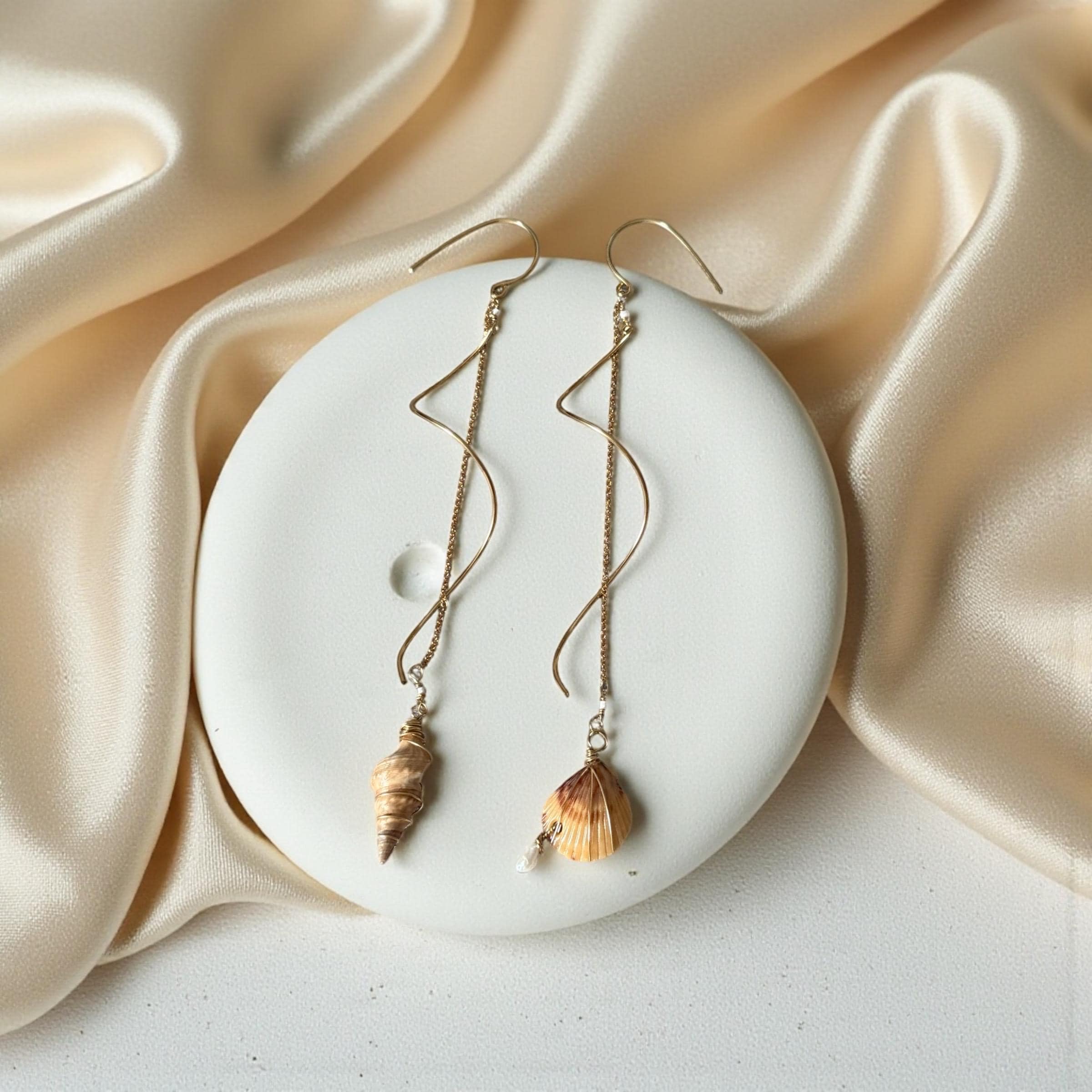 Golden Tides Asymmetrical Shell Drops