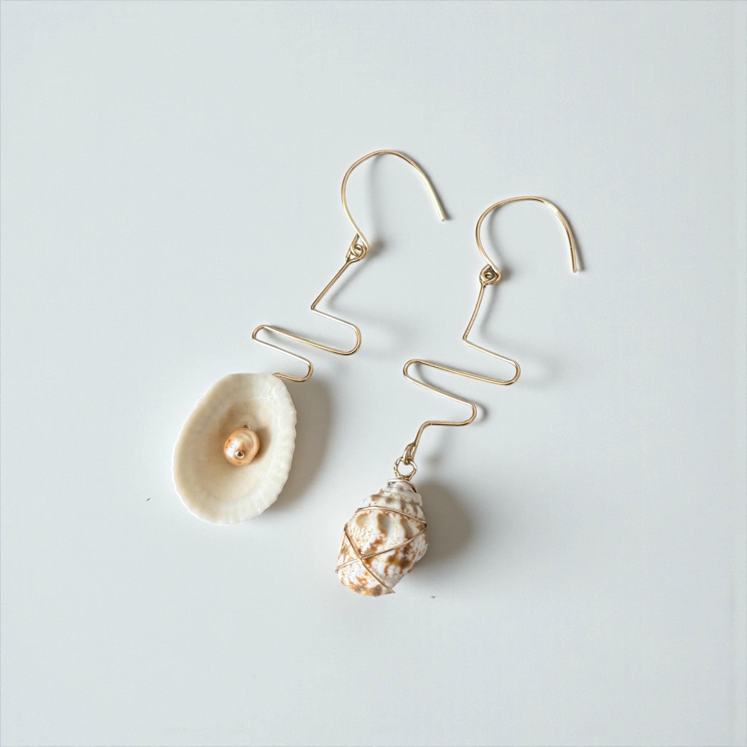 Sculpted Golden Currents Hawaiian Shell Earrings