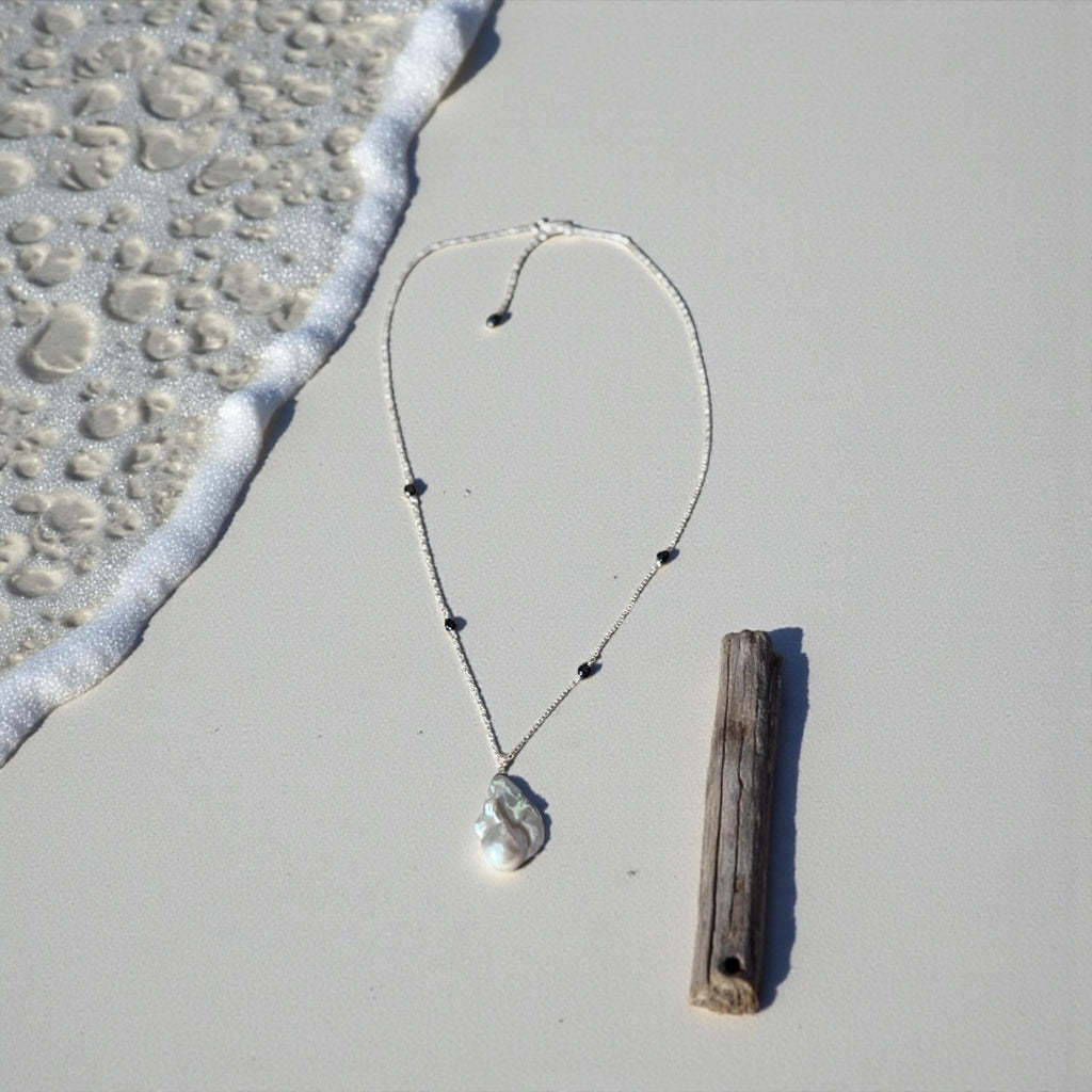Noir Pearl Solstice Necklace