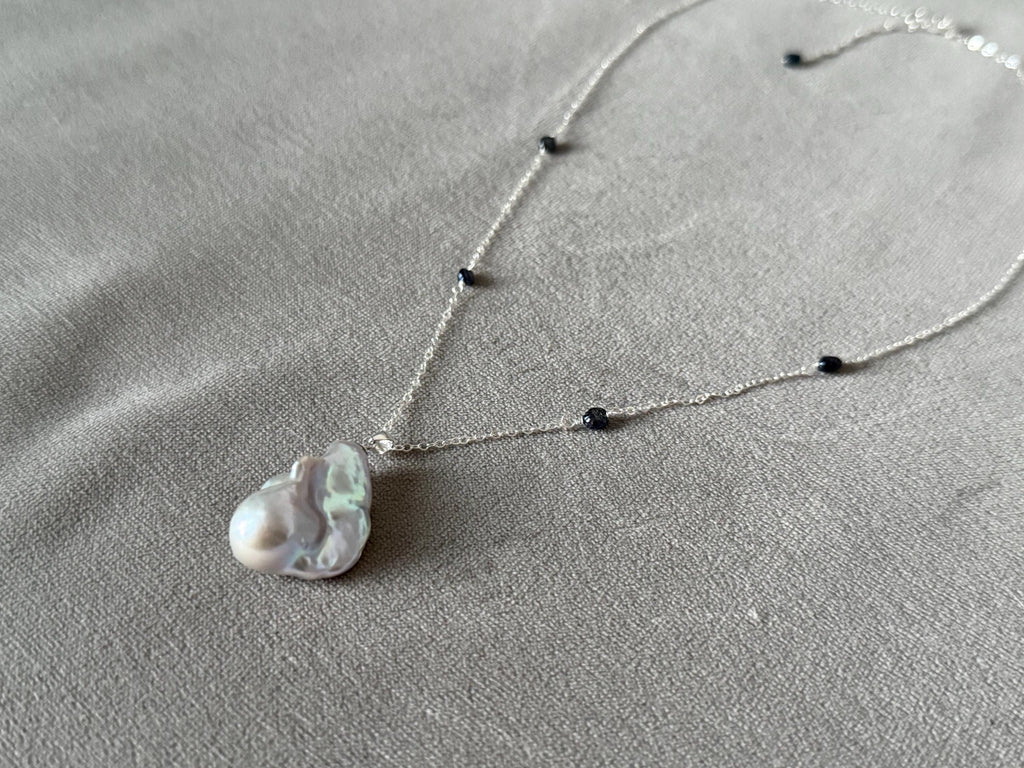Noir Pearl Solstice Necklace
