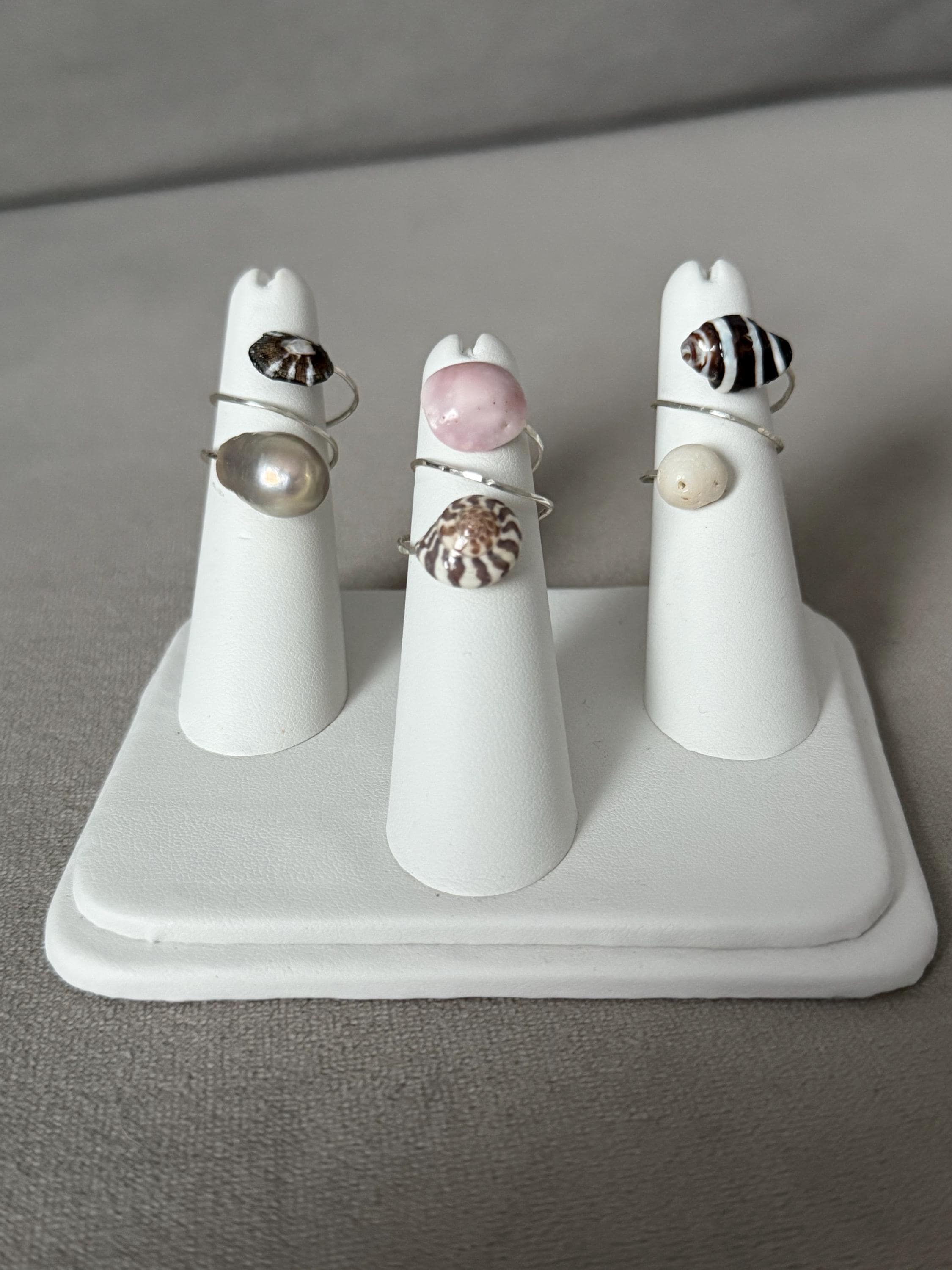 Monochrome Hammered Shell Ring