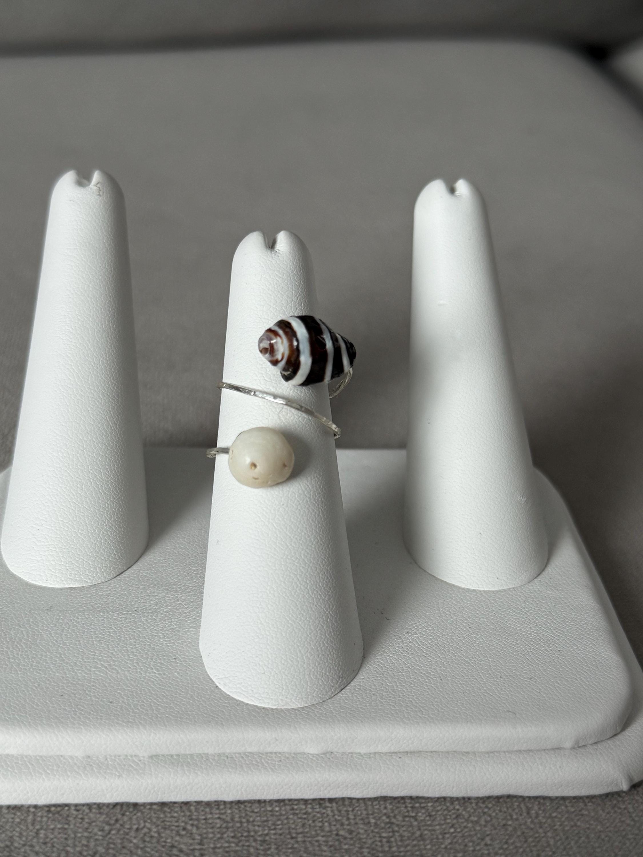 Monochrome Hammered Shell Ring