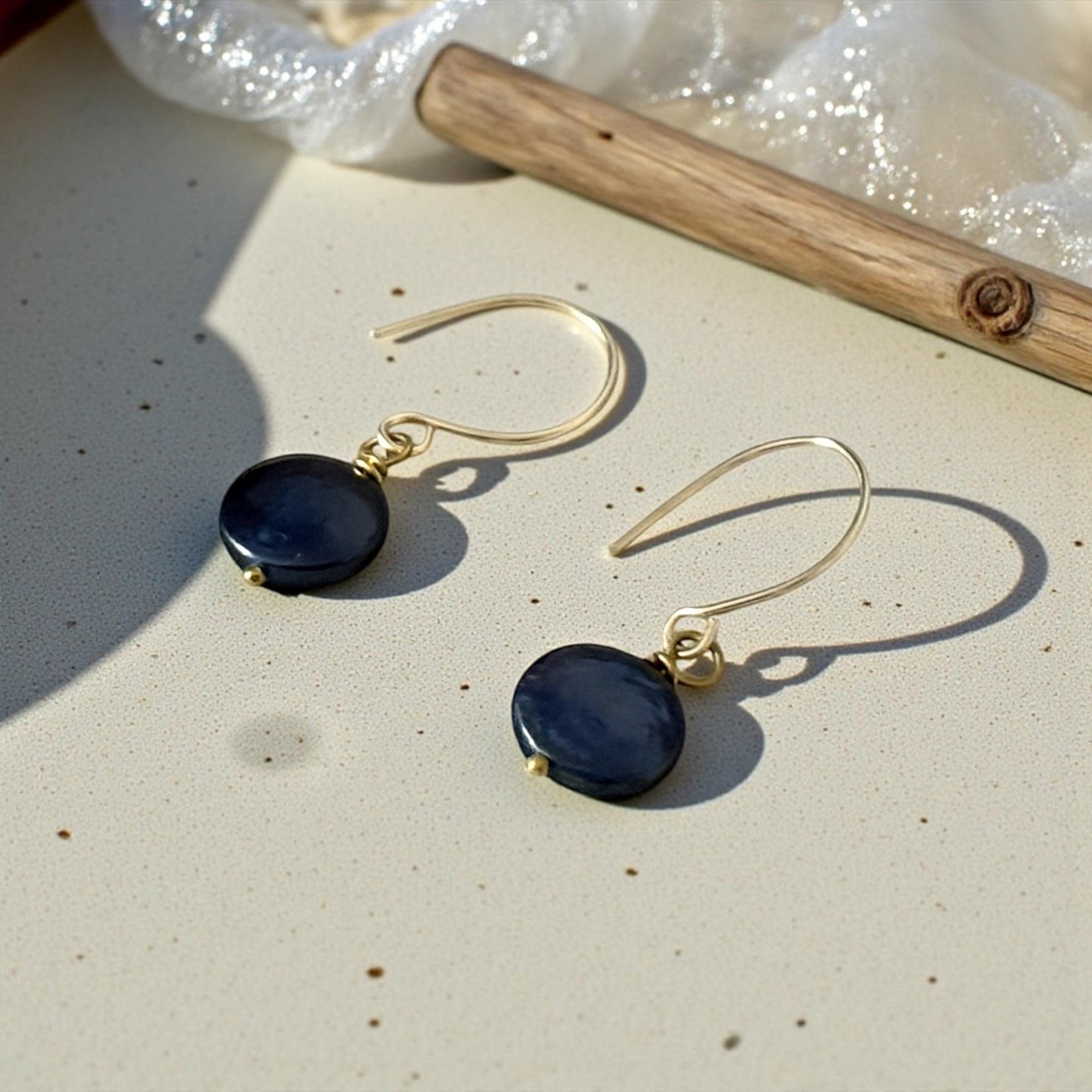 Midnight Current Pearl Earrings