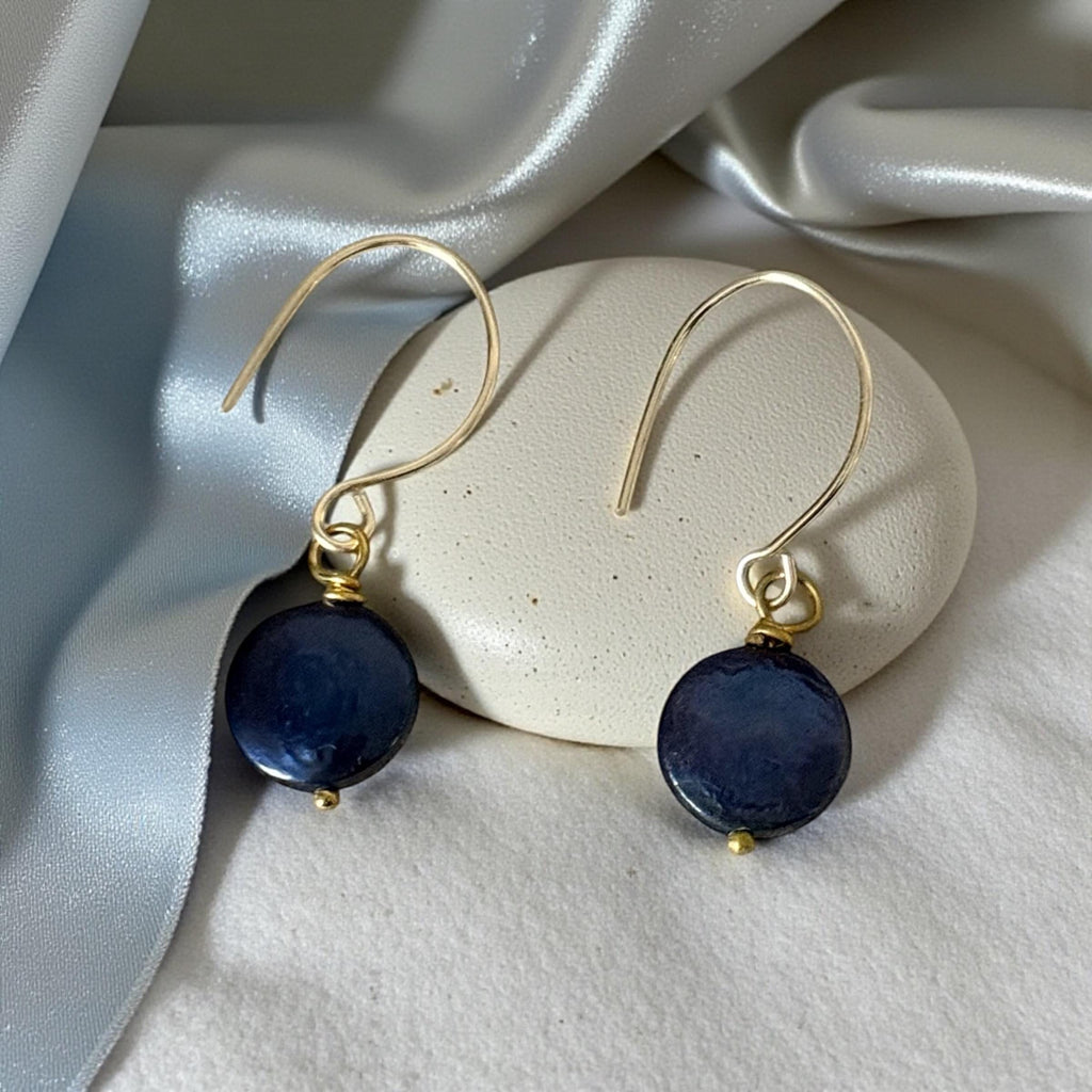 Midnight Current Pearl Earrings