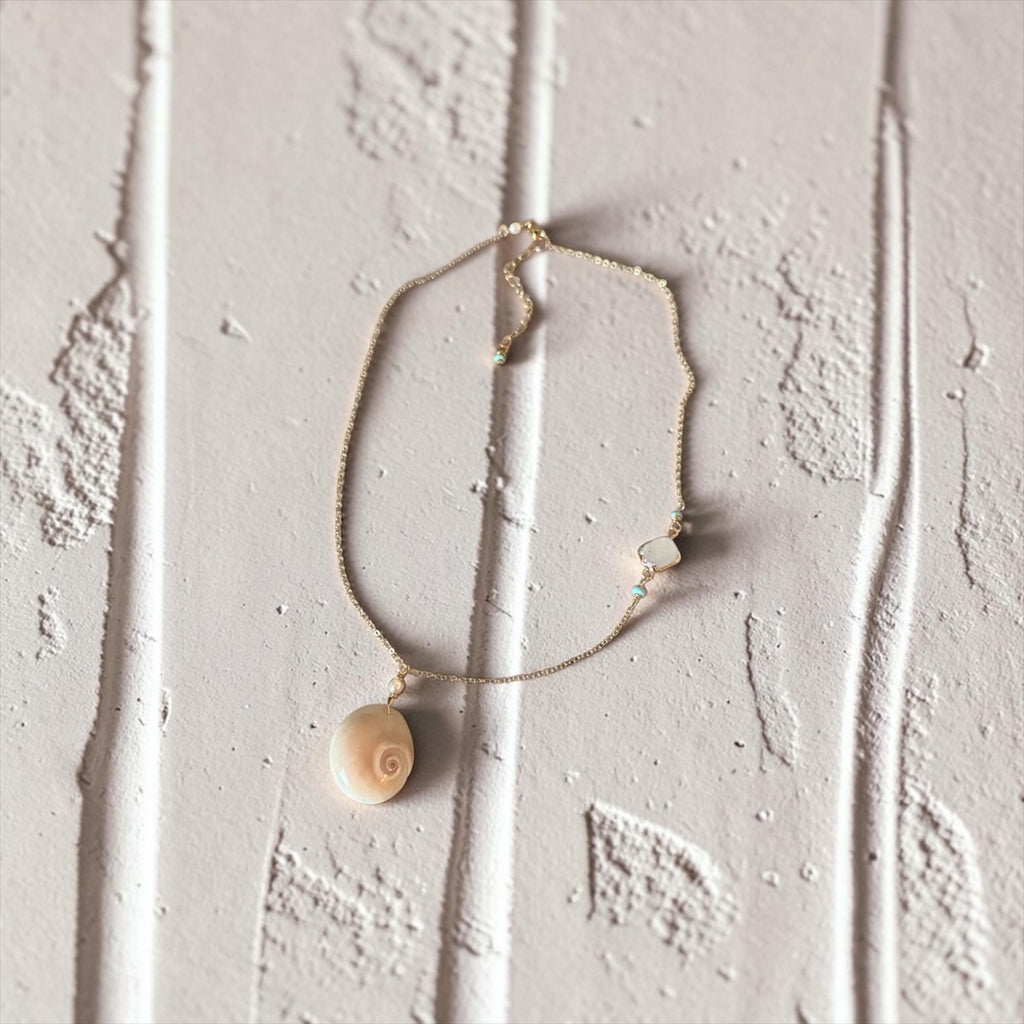 Golden Tide Relic Shell Necklace