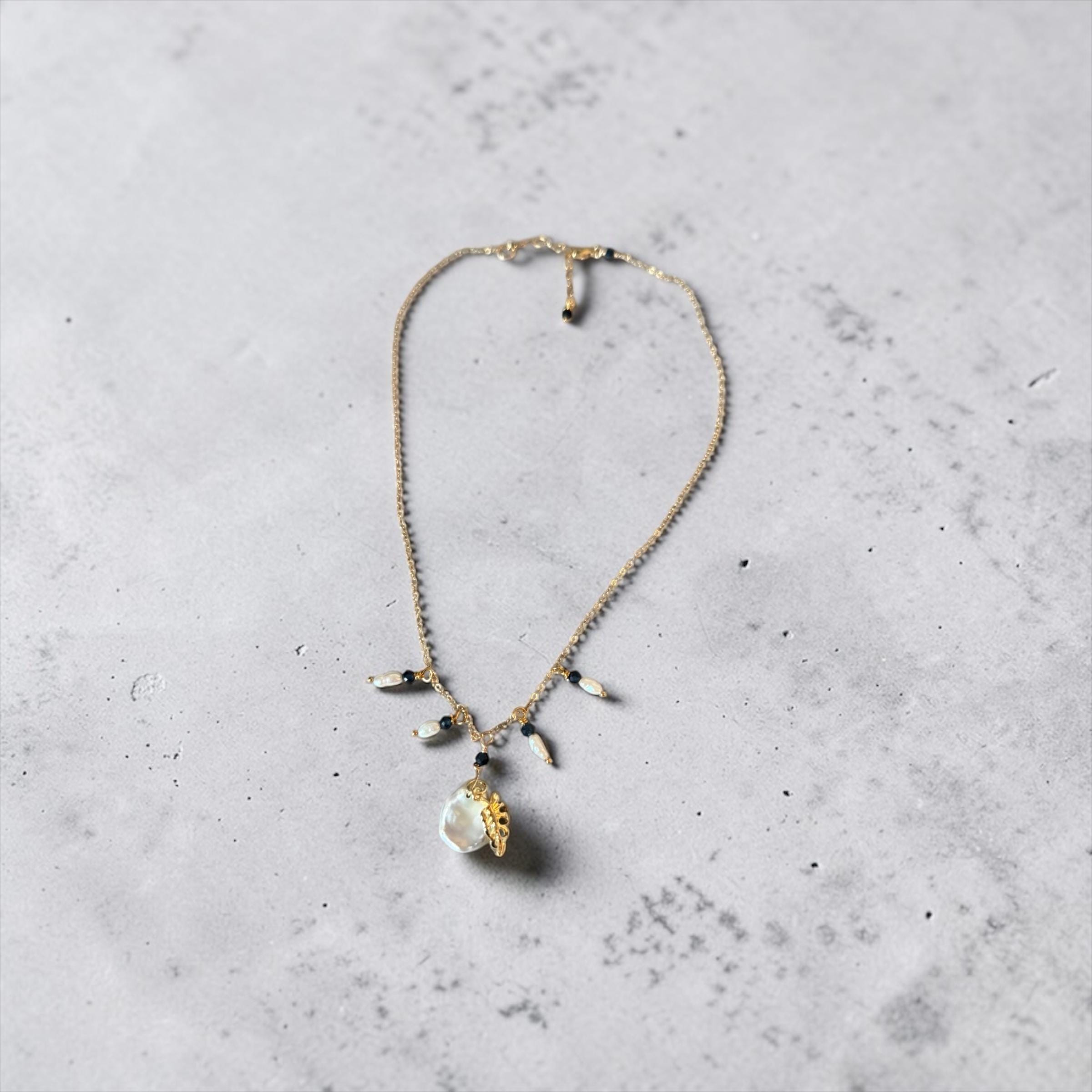 Midnight Saphire Pearl Necklace