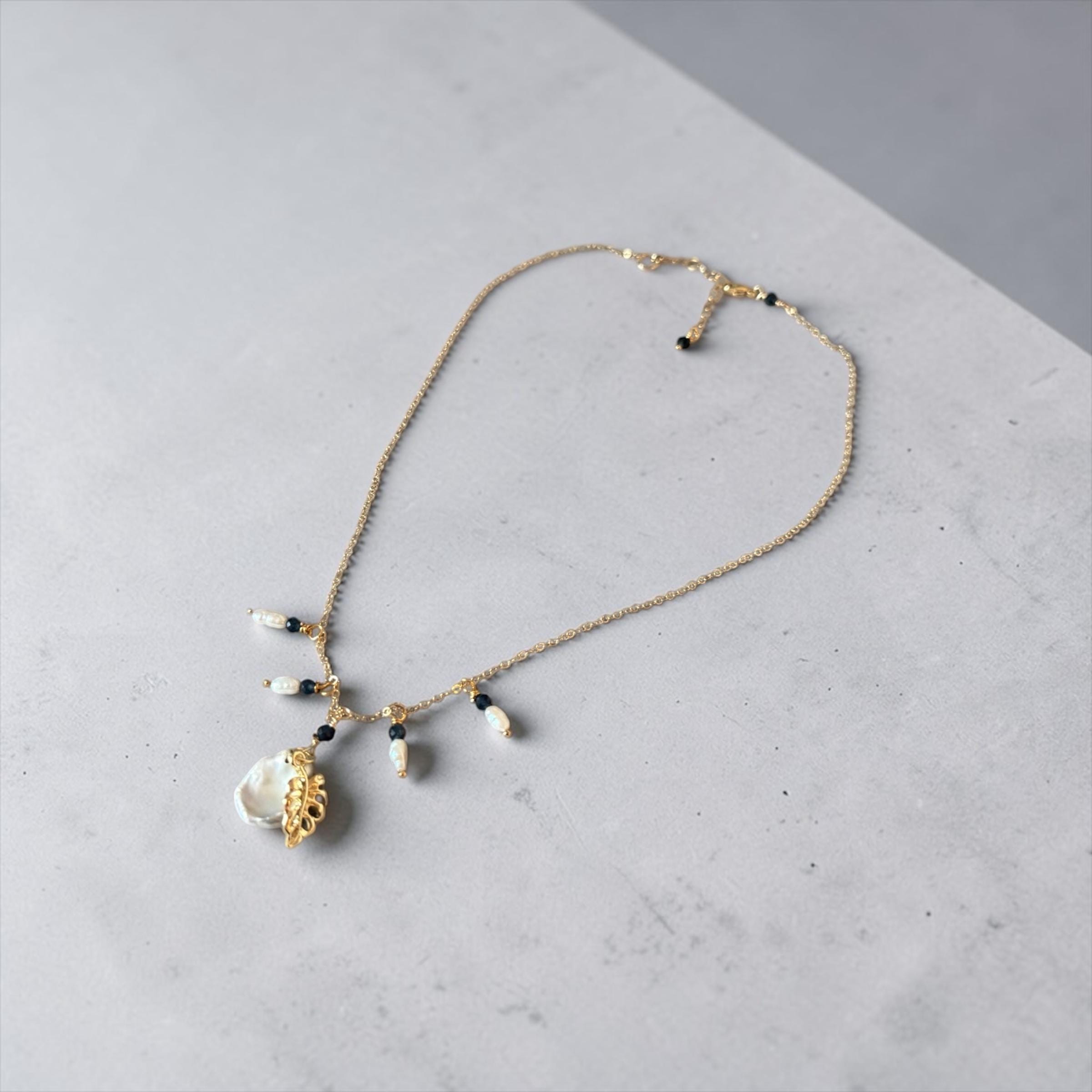 Midnight Saphire Pearl Necklace