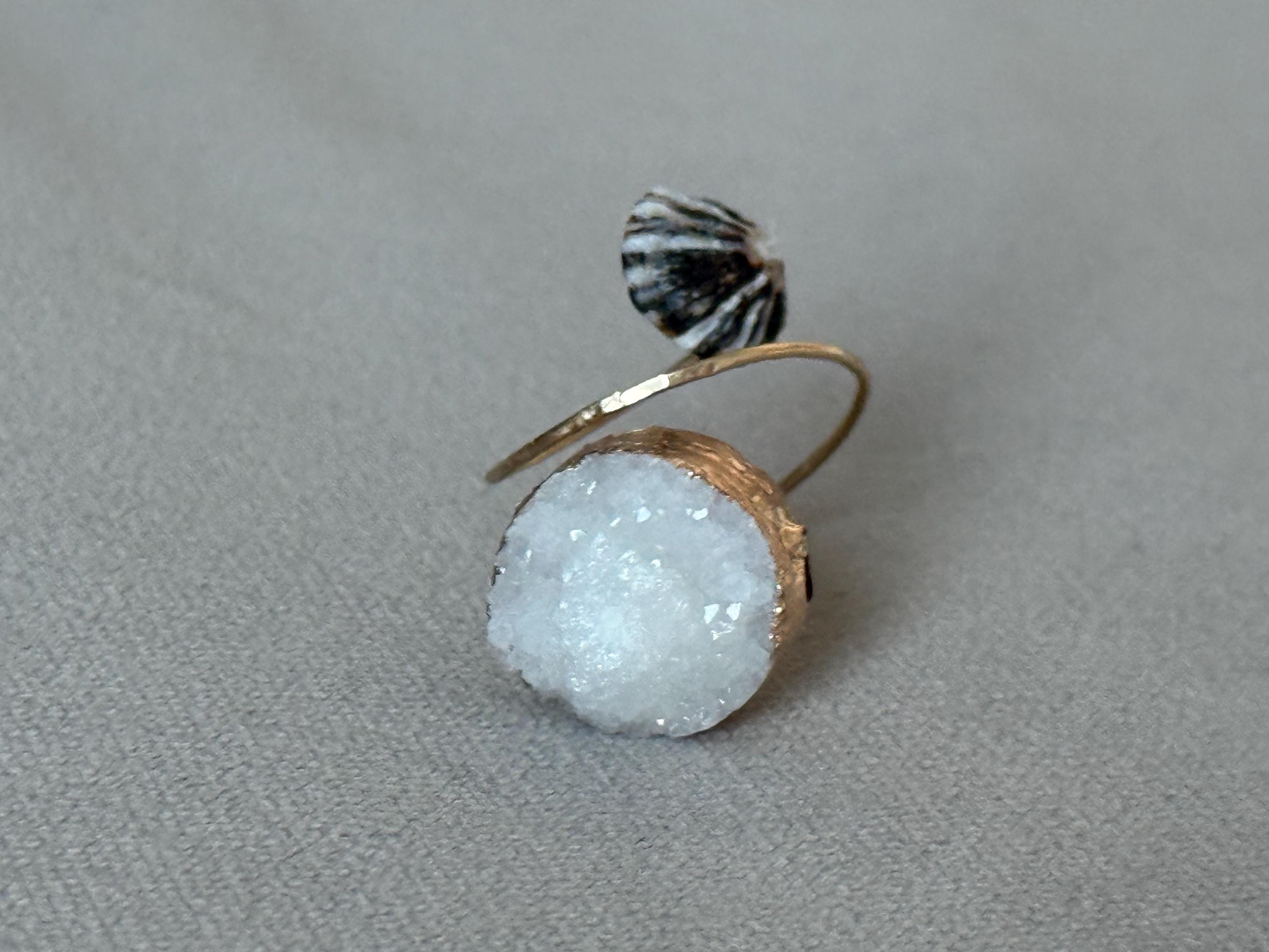 Golden Tide Hammered Duality Ring