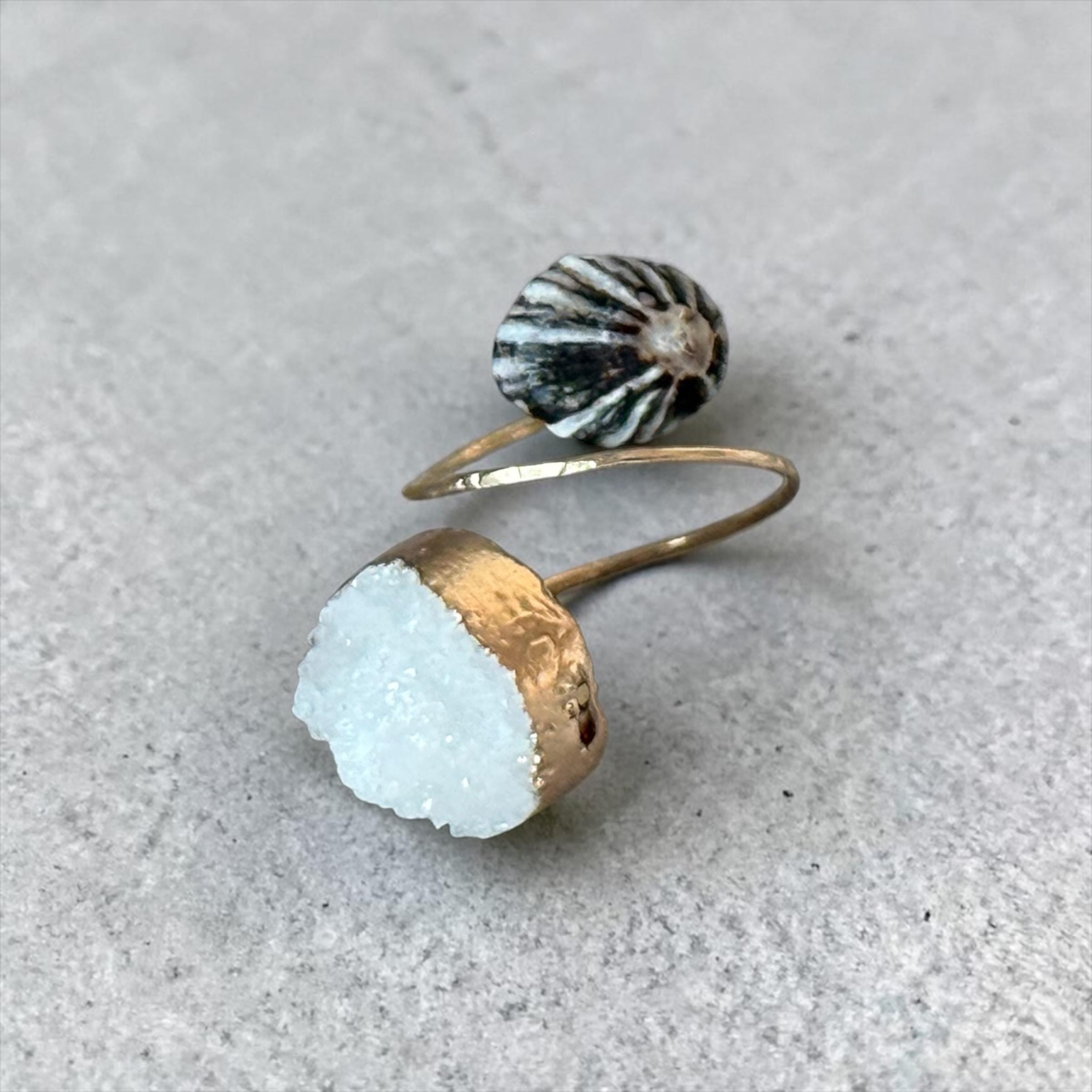 Golden Tide Hammered Duality Ring