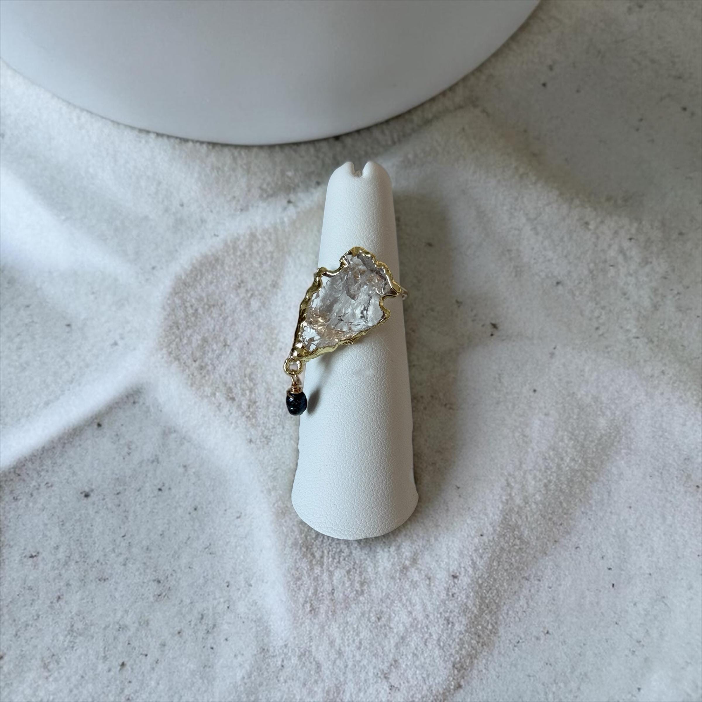 Obsidian Tide Hammered Quartz Ring