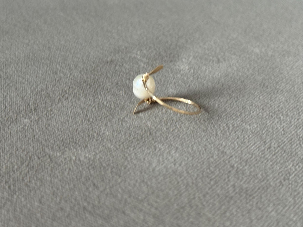 Ivory Tension Pearl Ring
