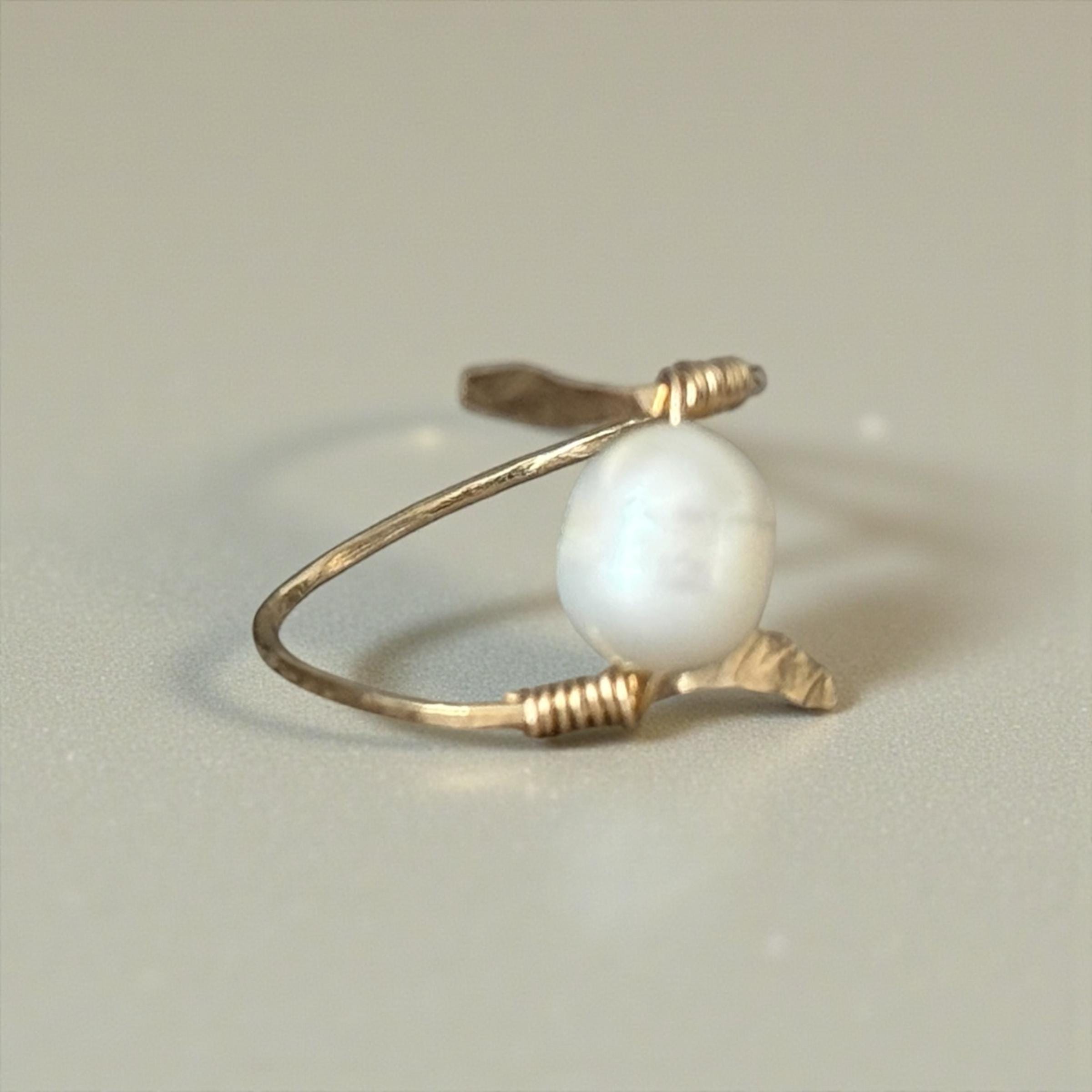 Ivory Tension Pearl Ring
