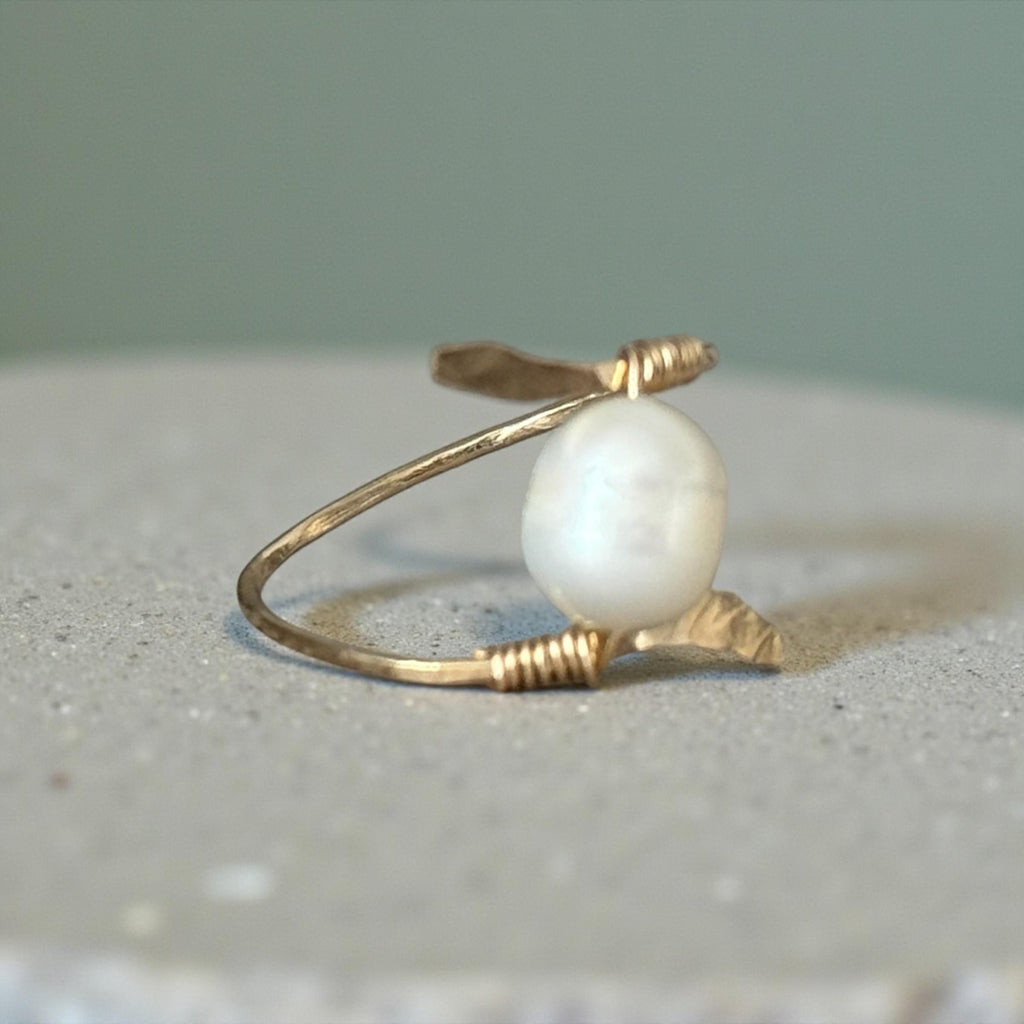 Ivory Tension Pearl Ring