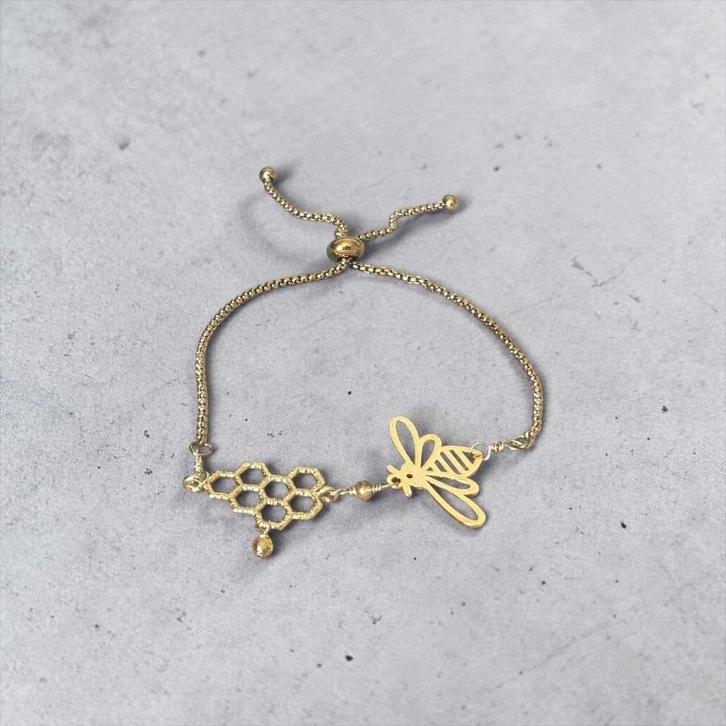 Queen’s Necture Bolo Bracelet