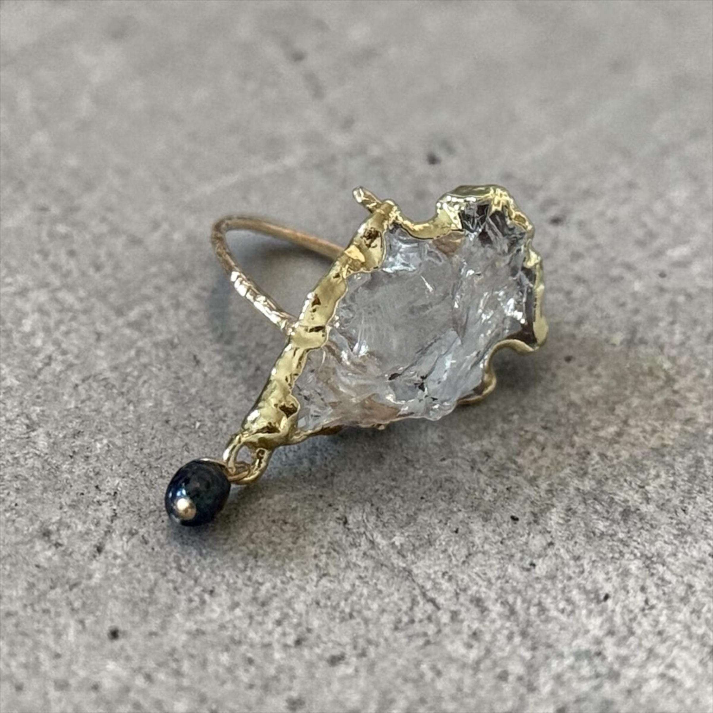 Obsidian Tide Hammered Quartz Ring