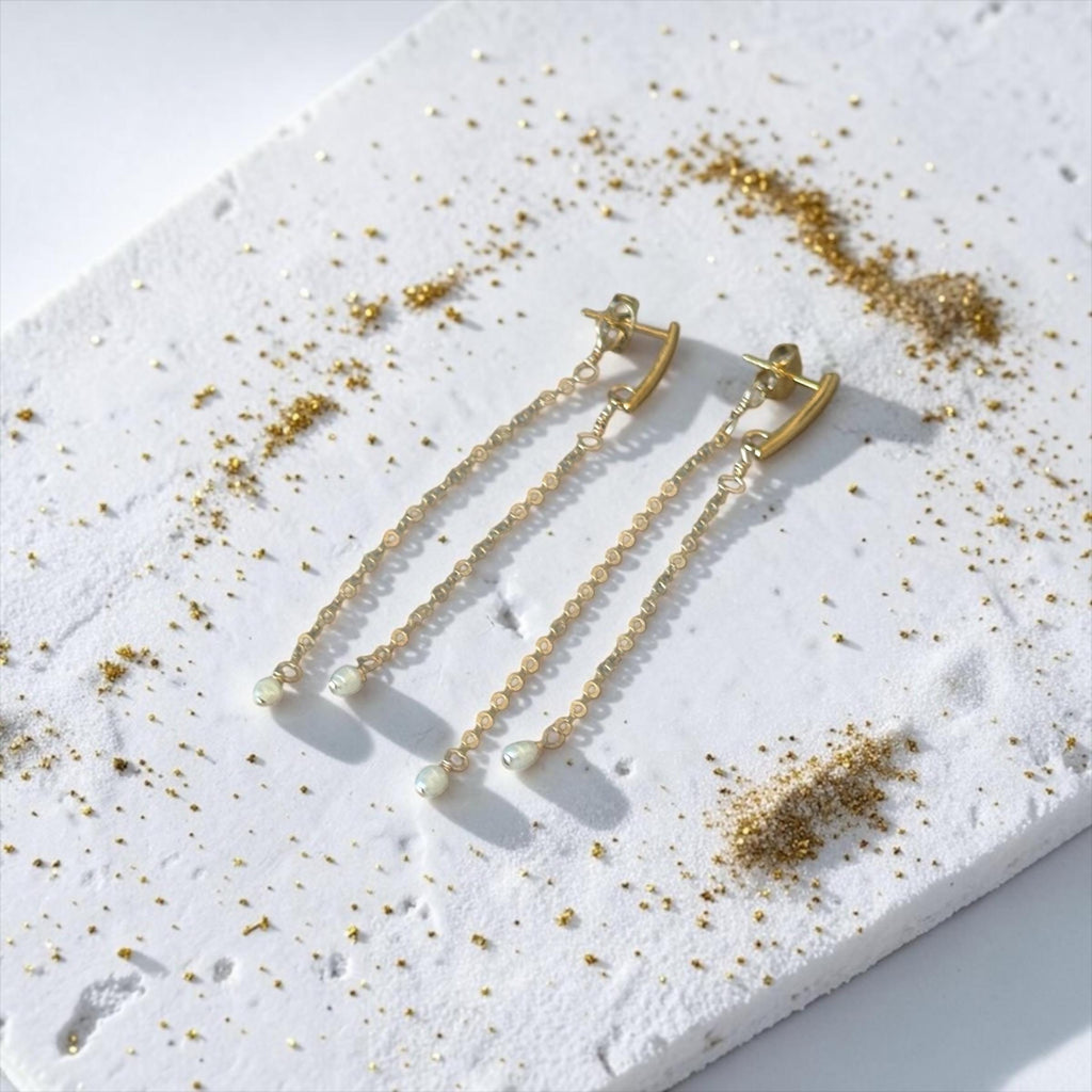 Pearl & Golden Thread Earrings