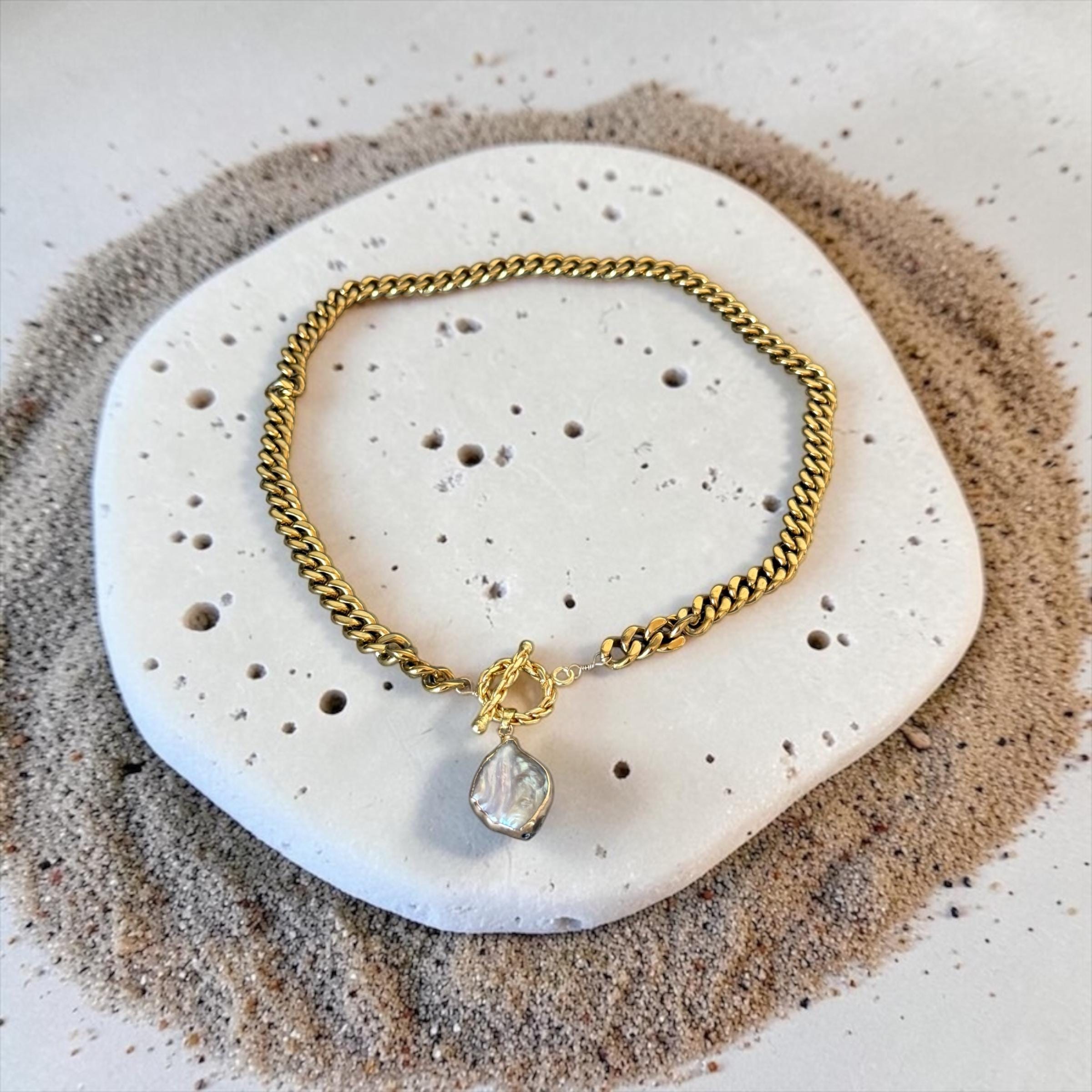 Pearl Provocateur Chunky Necklace
