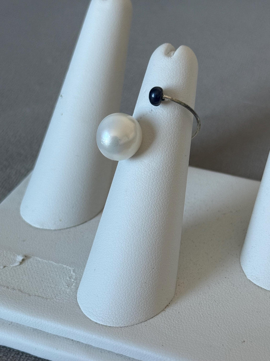 Midnight Pearl Orbit Ring