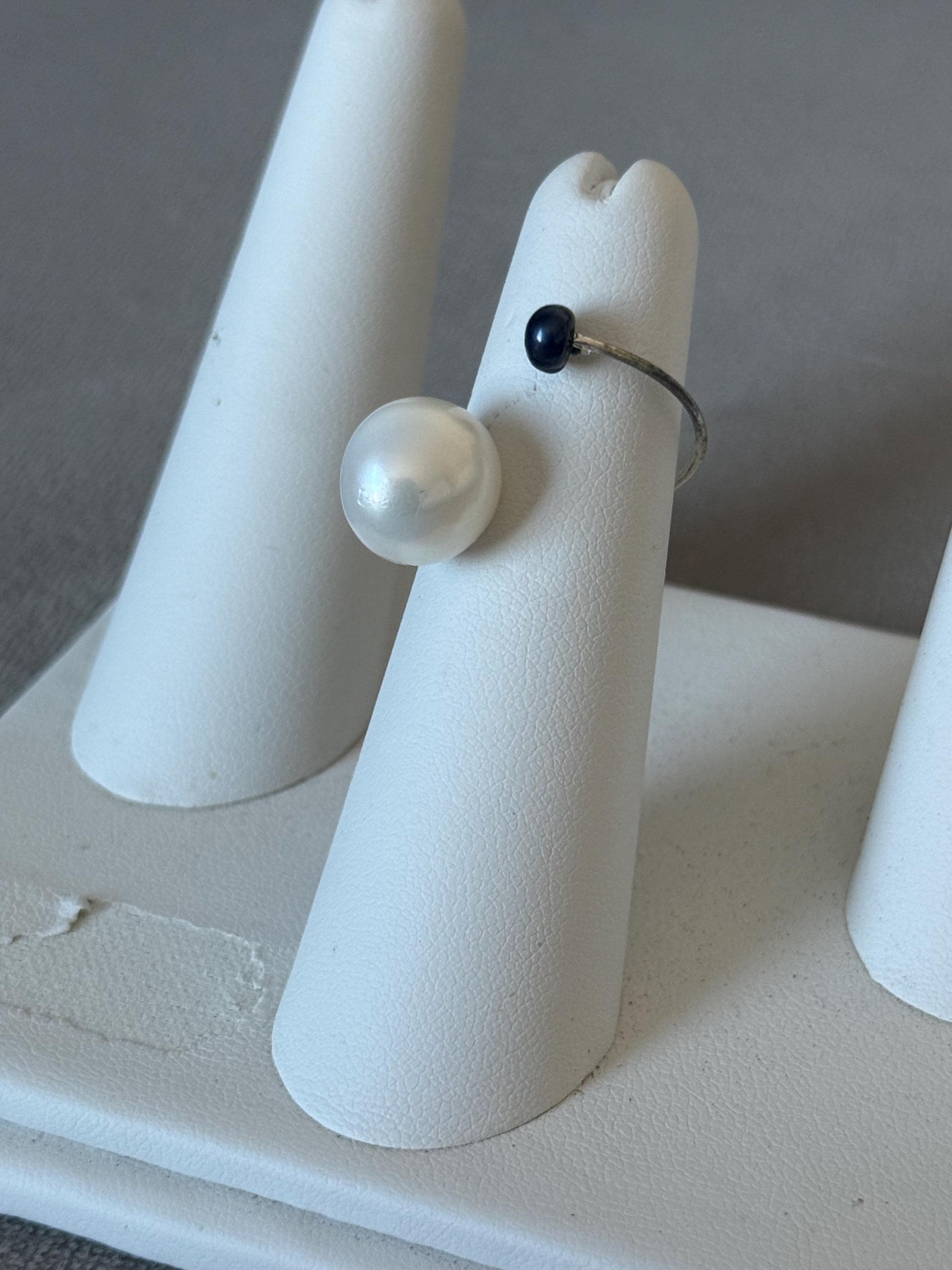 Midnight Pearl Orbit Ring