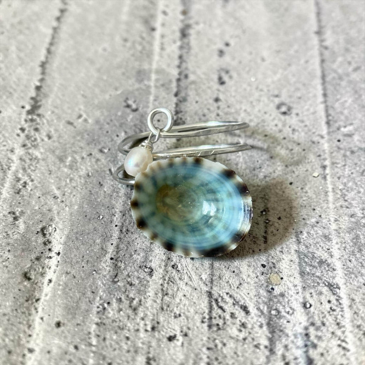 Tidal Opihi Hammered Hawaiian Ring - Sterling Silver